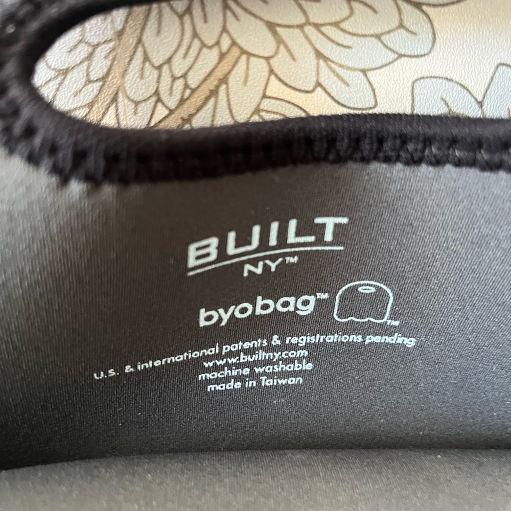 Black Neoprene 6 pack beverage holder Bag - Picture 3 of 5